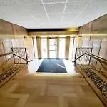 Sejour Avec Piscine - Petit-dejeuner A La Demande - 20 Minutes De L'espagne - Le Palace Climatise