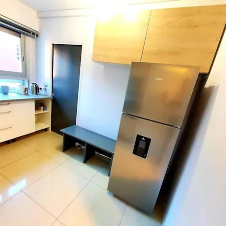 Apartament Sejour Avec Piscine - Petit-dejeuner A La Demande - 20 Minutes De L'espagne - Le Palace Climatise