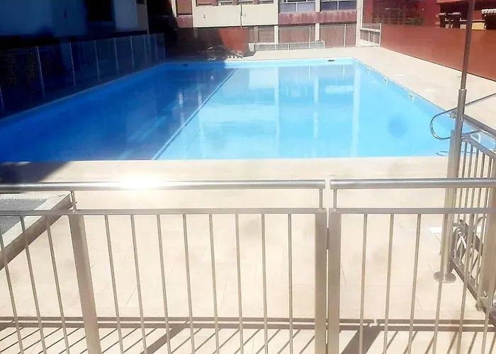 Appartamento Avec Piscine - Petit-déjeuner à La Demande - 20 Minutes De L'espagne - Le Palace Climatisé